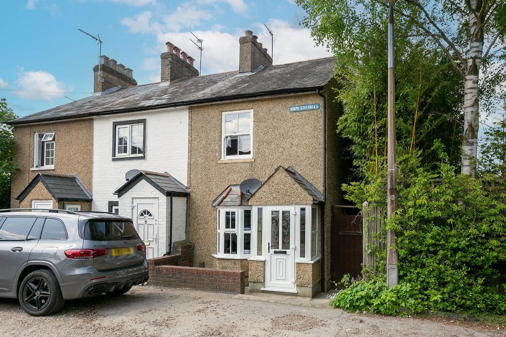 Orchard Close, Bushey Heath, Bushey... 2 bed end of terrace house £