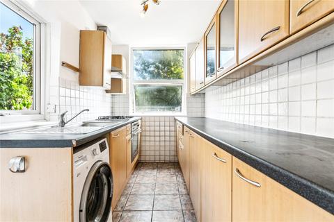 3 bedroom terraced house to rent, Glenhurst Road, Brentford, Middlesex