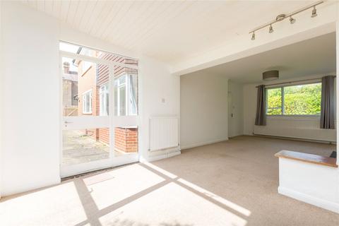 3 bedroom detached house to rent, Hartley Road, Cranbrook, Kent, TN17