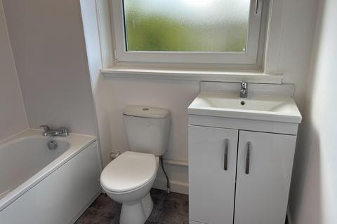 1 bedroom flat to rent, Overton Crescent, Denny, FK6