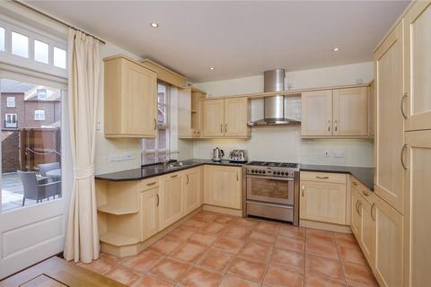 3 bedroom terraced house to rent - Grosvenor Park, York, North Yorkshire, YO30