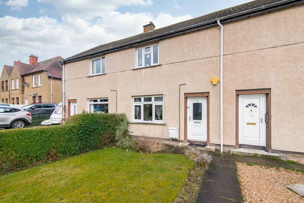 11 Windsor Drive, Penicuik, EH26 2 bed terraced house £145,000