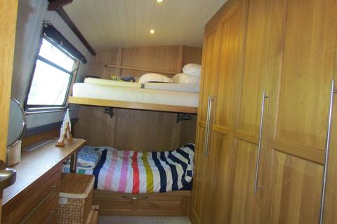 3 bedroom houseboat for sale - Staines Road, Chertsey KT16