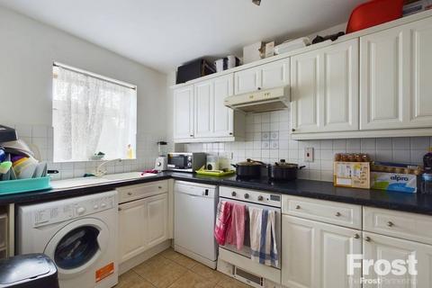 2 bedroom apartment for sale - London Road, Ashford, Surrey, TW15