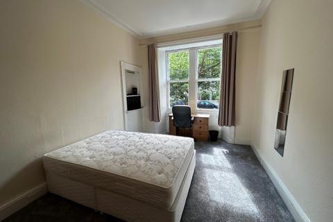 3 bedroom flat to rent - Roseneath Place, Marchmont, Edinburgh, EH9