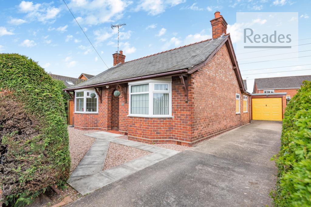 Wood Lane, Hawarden CH5 3 3 bed detached bungalow £300,000