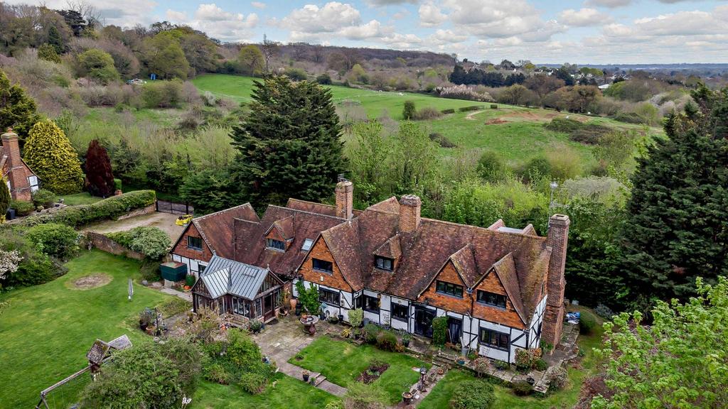 Pincents Lane, Tilehurst, Reading, Berkshire 5 bed detached house for