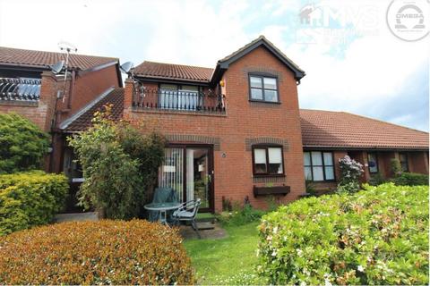 2 bedroom apartment for sale - Spinnaker Close, Clacton-on-Sea