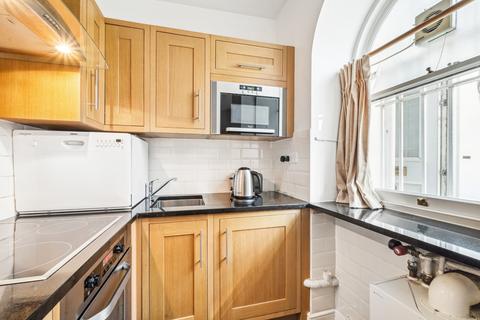 1 bedroom flat to rent, Airlie Gardens, London