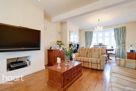 1184 Eastern Avenue, Ilford, IG2 7SD
