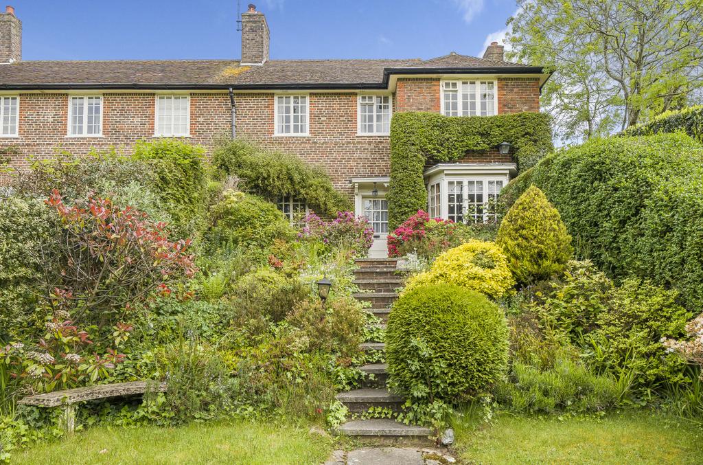 Orchards Way, Highfield, Southampton, Hampshire, SO17 3 bed end of