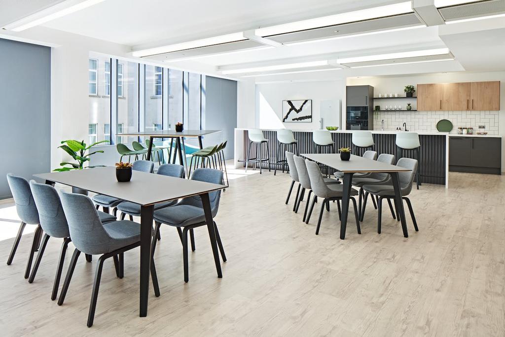 262 High Holborn, London, WC1V 7EE Office to rent £26,786 pcm (£6,181 pw)