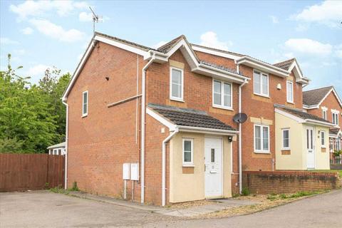 3 bedroom semi-detached house to rent, Packer Road, Kettering, Kettering