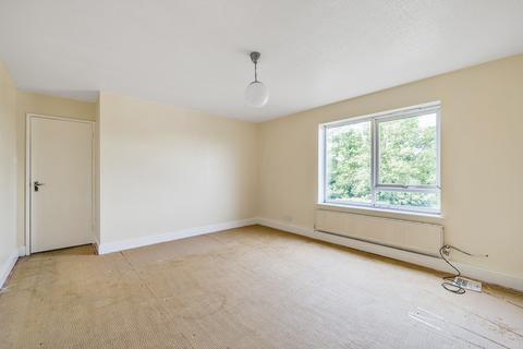 31 Montana Close, South Croydon, CR2 0AT