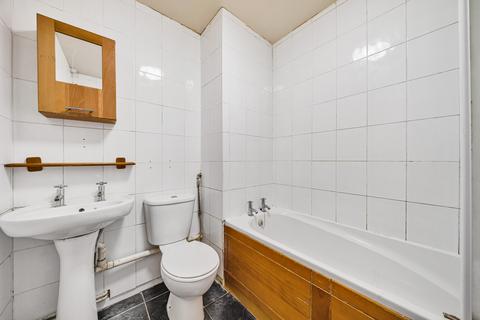 31 Montana Close, South Croydon, CR2 0AT
