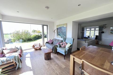 2 bedroom detached house for sale, 3 Cutcloy Cottages, Isle of Whithorn