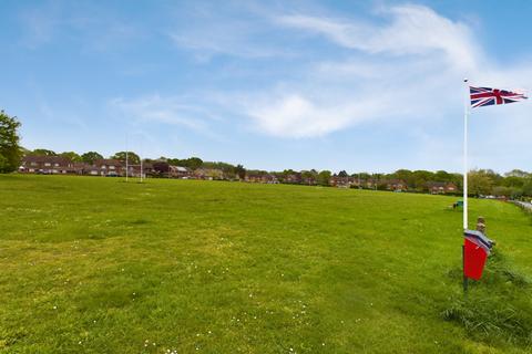 4 bedroom detached bungalow for sale, Hedgerley Village