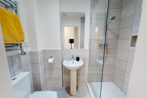 undefined, Liverpool L15