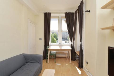 30/10 Bryson Road, Edinburgh, EH11 1DX