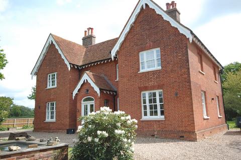 4 bedroom detached house to rent, Sudbury Road, Little Maplestead CO9