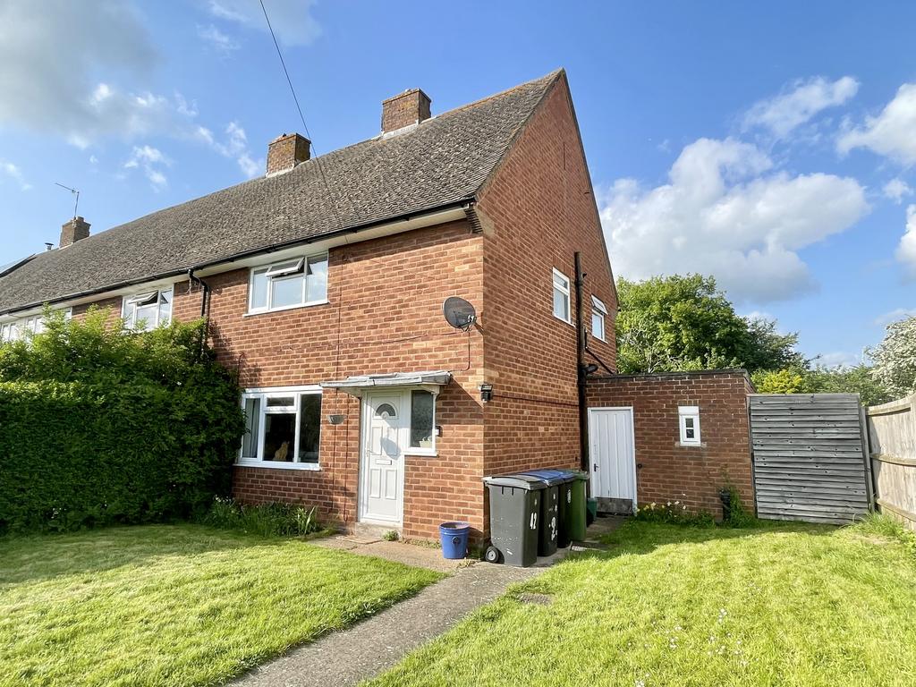 Woodlands Road, StratforduponAvon CV37 2 bed end of terrace house £