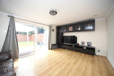 51 Fermor Crescent, Luton, LU2 9LN