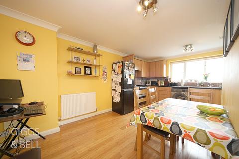 51 Fermor Crescent, Luton, LU2 9LN