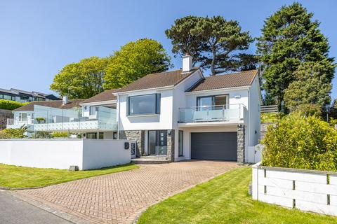 3 bedroom detached house for sale, 118 Ruette Irwin, St. Peter Port, Guernsey