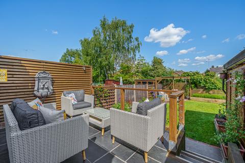 7 Cedar Drive, Sutton At Hone, Dartford, DA4 9EW