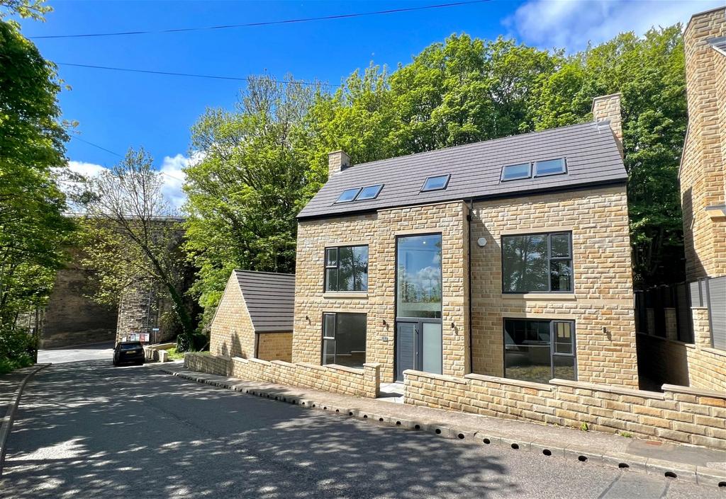 Station Road, Denby Dale, HD8 8GE 5 bed detached house for sale £650,000
