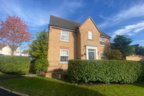 4 bedroom detached house for sale, Parn Close, Crewe