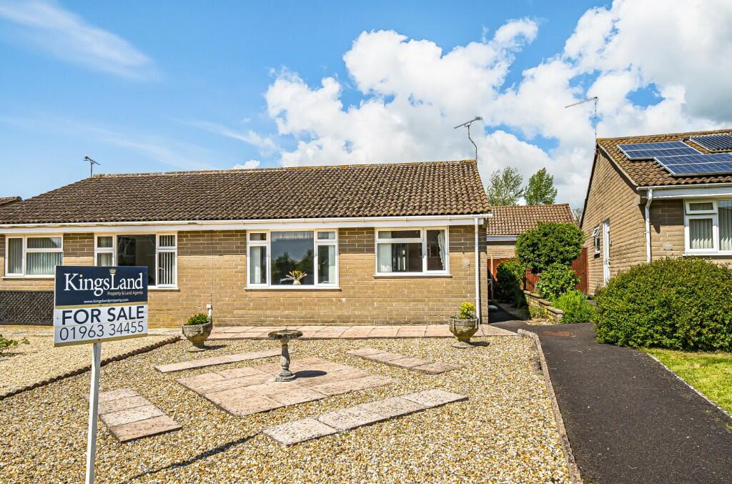 Southgate Drive, Wincanton BA9 2 bed semidetached bungalow for sale