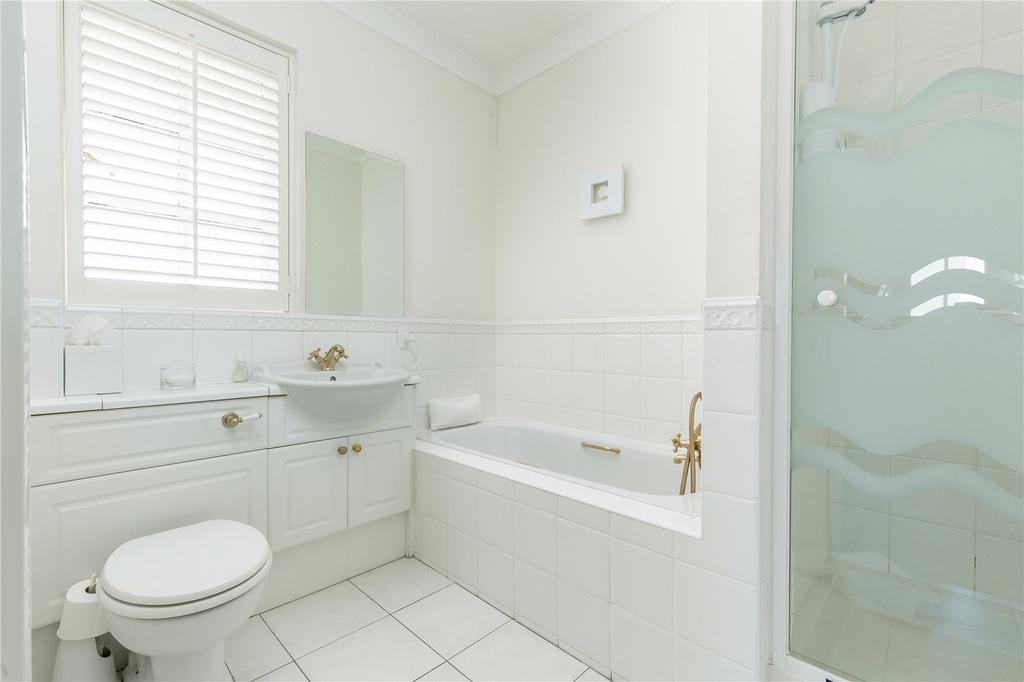 Bedroom 3 Ensuite