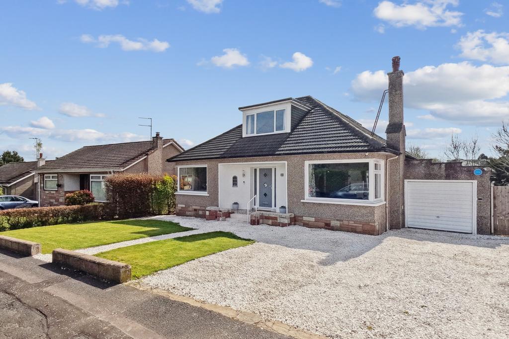 Lomond Drive, Newton Mearns, East Renfrewshire, G77 6LR 3 bed detached