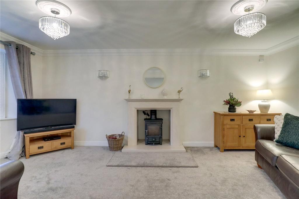 13 Brook Hollow, Bridgnorth 5 bed detached house for sale £575,000