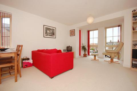 1 bedroom flat to rent, Byland House, Nicholas Gardens, York, YO10
