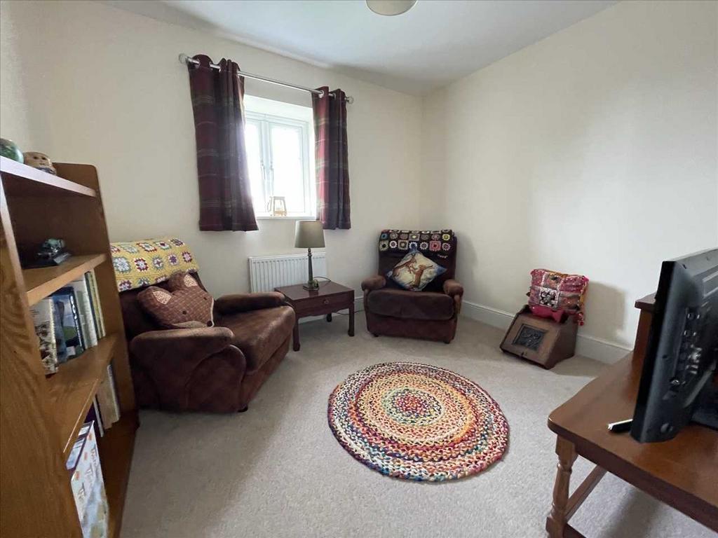Bedroom (front)