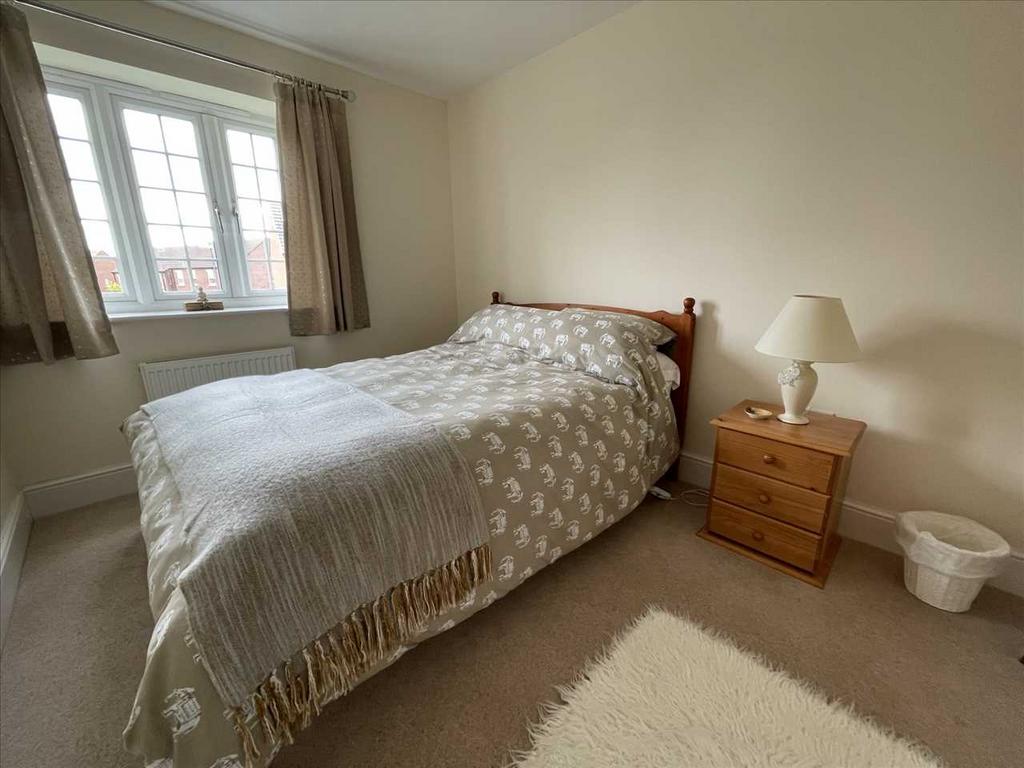Bedroom (front)