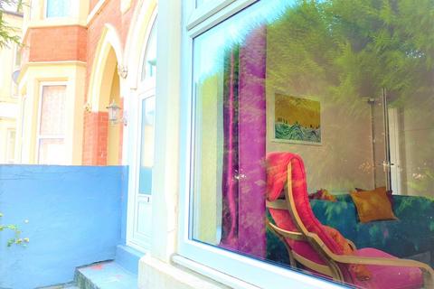 6 bedroom semi-detached house to rent, Nottingham NG7