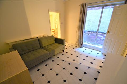 1 bedroom flat to rent, St Pauls Mews, St Pauls Square, BIRMINGHAM, West Midlands, B3