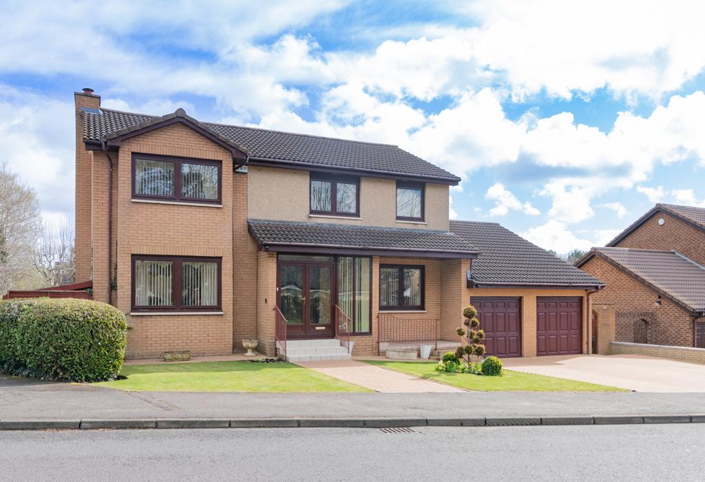 Old Avon Road, Hamilton, Lanarkshire 4 bed detached house for sale £475,000