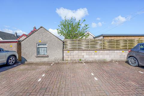 16 Chestnut Close, Holme, Carnforth, LA6 1RX
