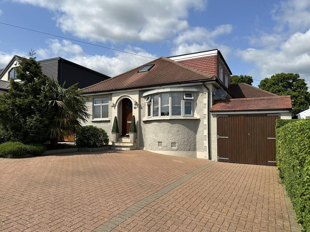 Cuffley Village 4 bed detached bungalow for sale £799,999