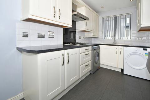 4 bedroom townhouse for sale - Poundlock Avenue, Hanley, Stoke-on-Trent