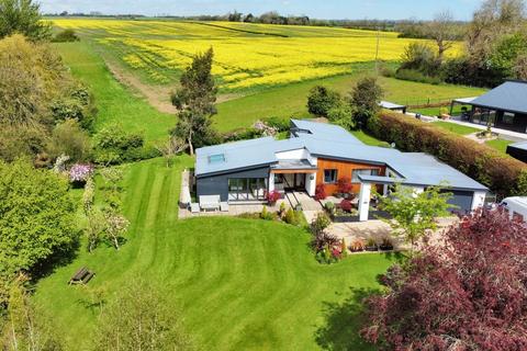 4 bedroom detached bungalow for sale, Church Lane, Utterby LN11 0TH