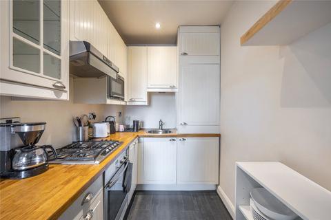 2 bedroom flat to rent, North Villas, Camden, London