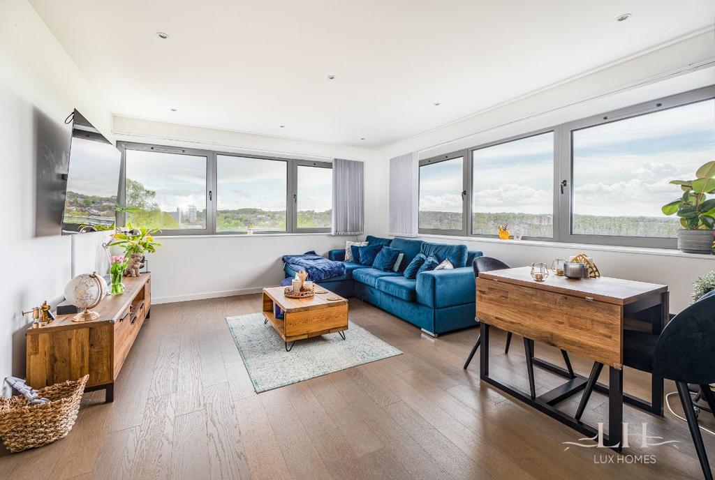 Regent House, Brentwood 1 bed apartment £250,000