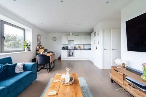 52, Regent House Hubert Road, Brentwood, CM14 4WL