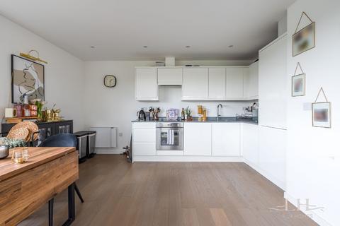 52, Regent House Hubert Road, Brentwood, CM14 4WL