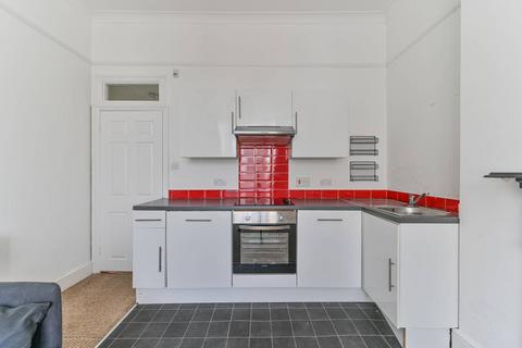 1 bedroom flat for sale, High View Road, Crystal Palace, London, SE19